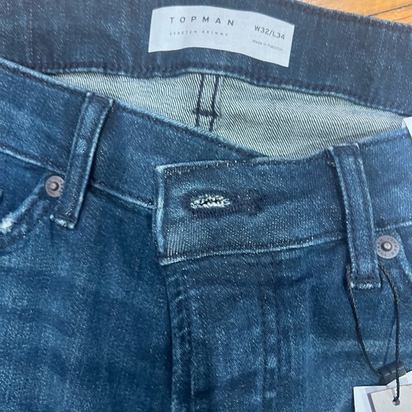 Women distressed jeans - Picture 3 of 6